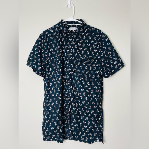 Sovereign Code Men's Button‎ Down Shirt  Large SHORT SLEEVE - Picture 1 of 11